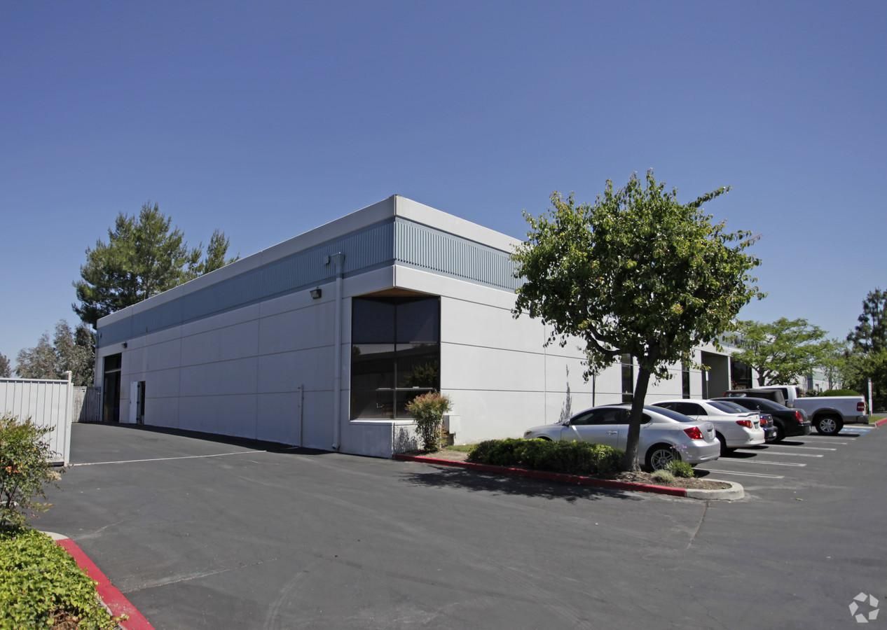 Industrial Property For Lease photo 1