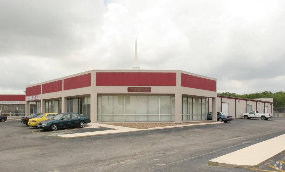 Poss Centre 6737 Poss Rd photo 4