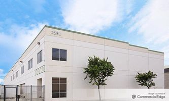 Warehouse Space for Rent located at 2590 Harriett Street Vernon, CA 90058