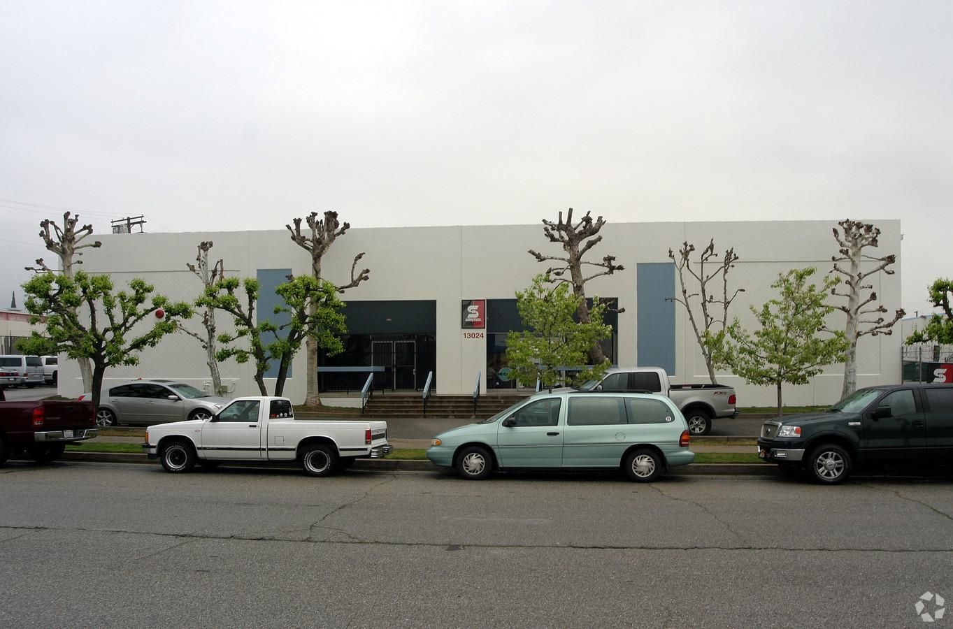 13030 Bradley Avenue photo 2