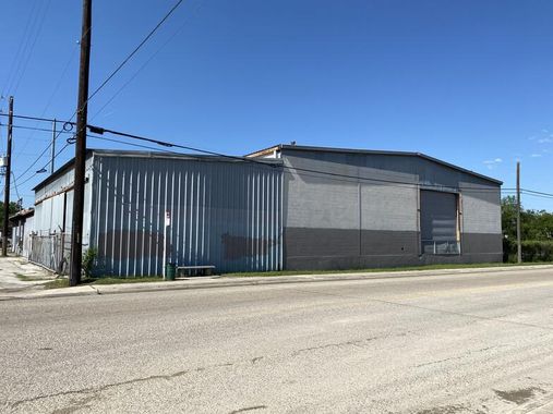 1209-1219 N San Jacinto St
