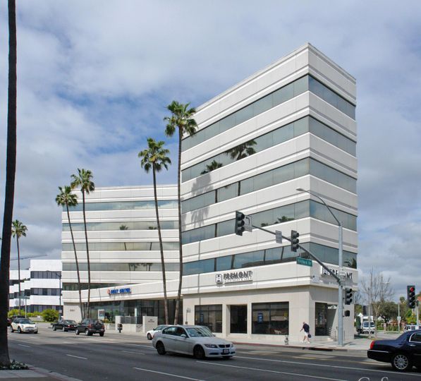 Wilshire Rexford Plaza