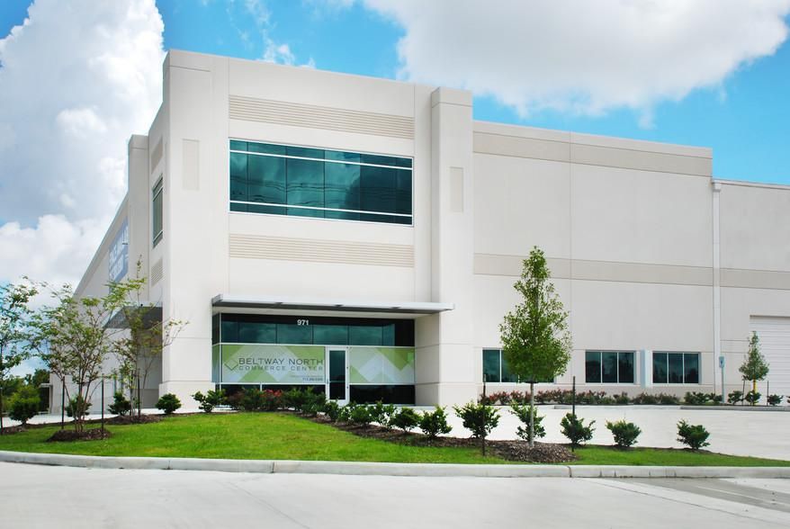 Beltway North Commerce Center 971 N Sam Houston Parkway E photo 2