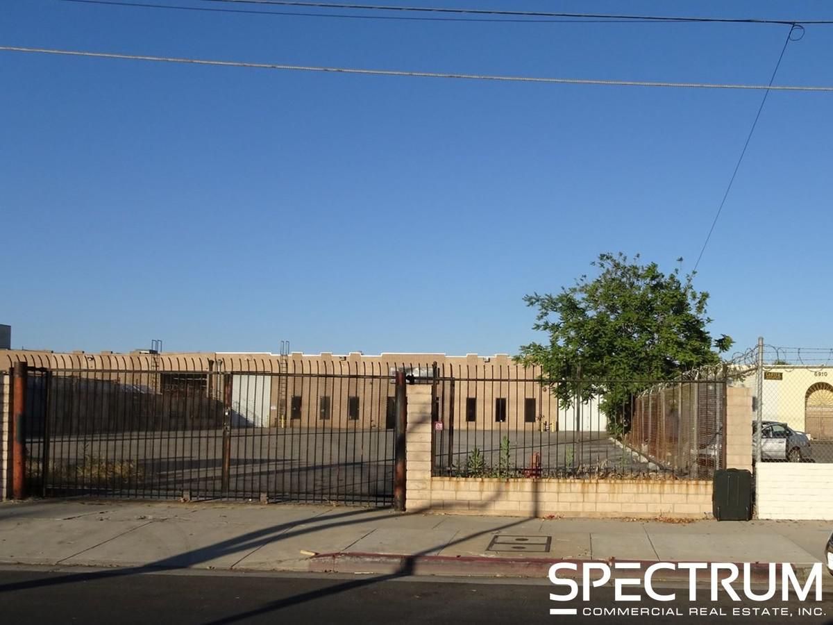 Prime Van Nuys Airport Location photo 2