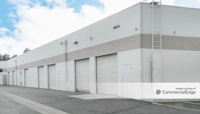 Warehouse Space for Rent at 3301 East Hill Street Signal Hill, CA 90755 - #3
