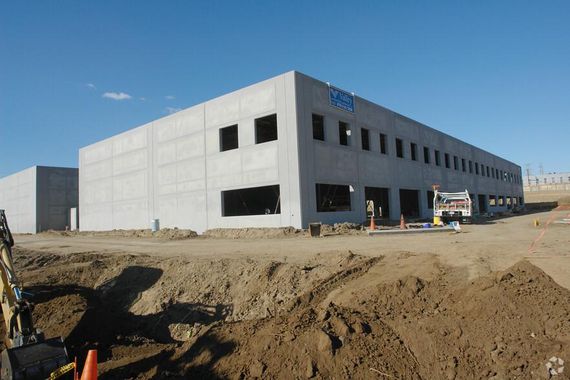 Bldg E 15823 W Monte St