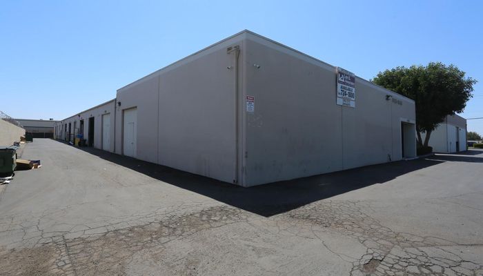 Warehouse Space for Rent at 3426-3446 W Harvard St Santa Ana, CA 92704 - #5