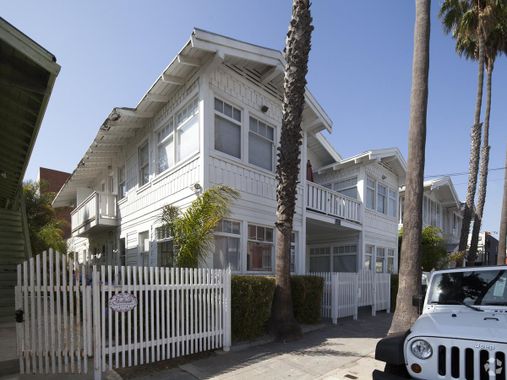 Office/Retail Property For Lease