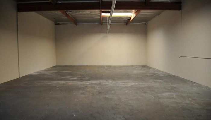 Warehouse Space for Rent at 6850 Vineland Ave North Hollywood, CA 91605 - #12