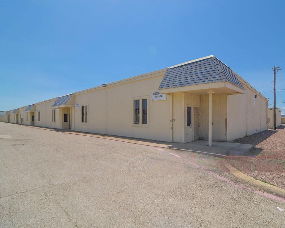 10920 Indian Trail photo 4