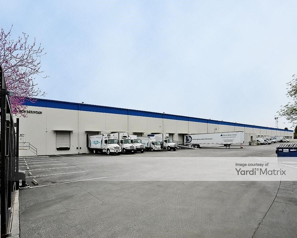 111 Uranium Rd photo 4