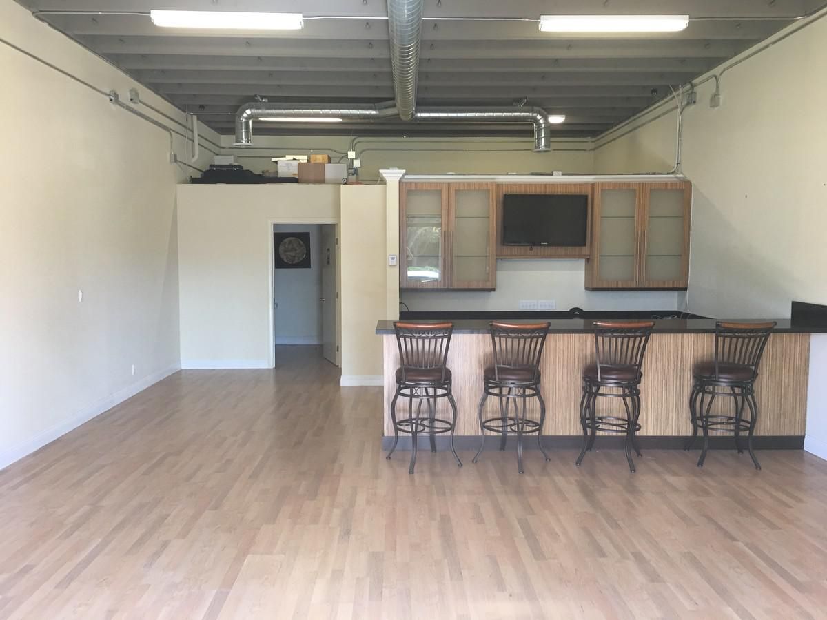 Flex Property for Lease photo 3