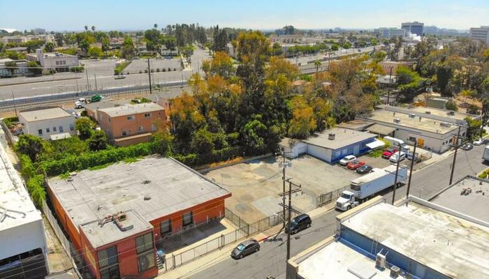 Warehouse Space for Rent at 410-420 E Beach Ave Inglewood, CA 90302 - #7