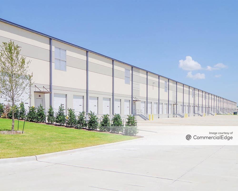 Core5 Logistics Center at McKinney - Building B photo 2