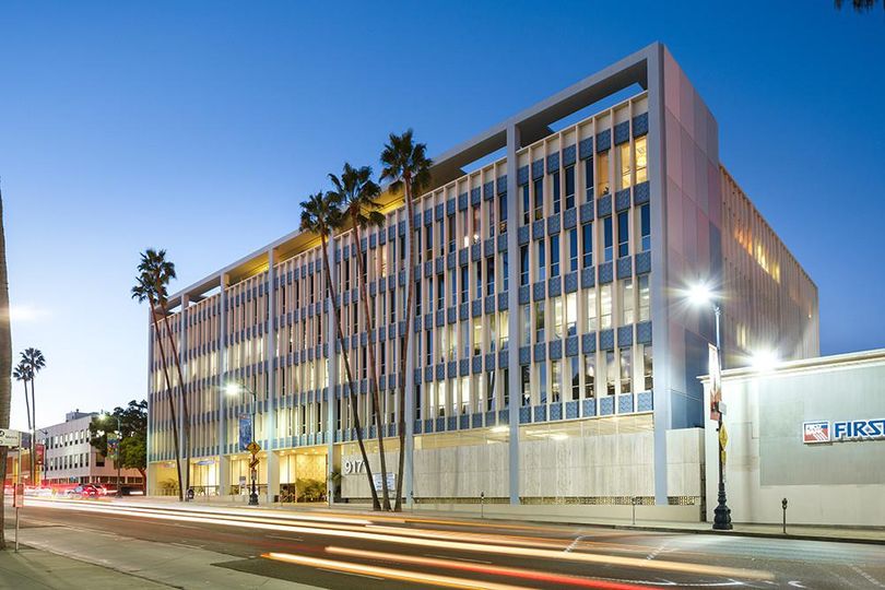 Palm Wilshire Bldg