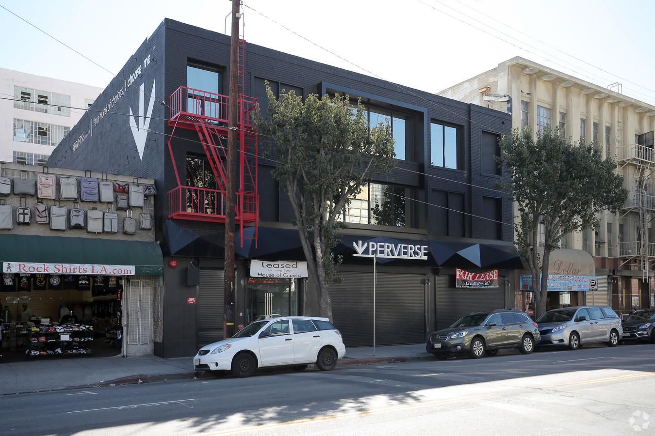 AMAZING GRND FLR COMMERCIAL LOFT photo 1