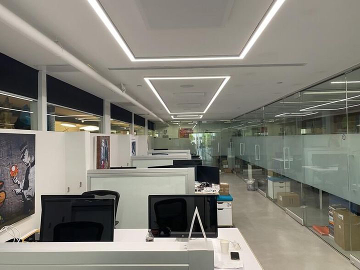 - Full Floor Offices 113 N San Vicente Blvd