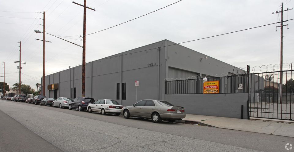 Clean Manufacturing/Warehouse Facility