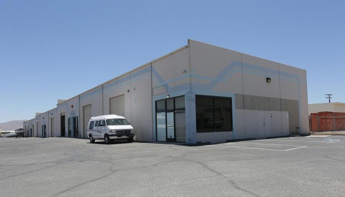 Warehouse Space for Rent at 16701 Chestnut St Hesperia, CA 92345 - #5