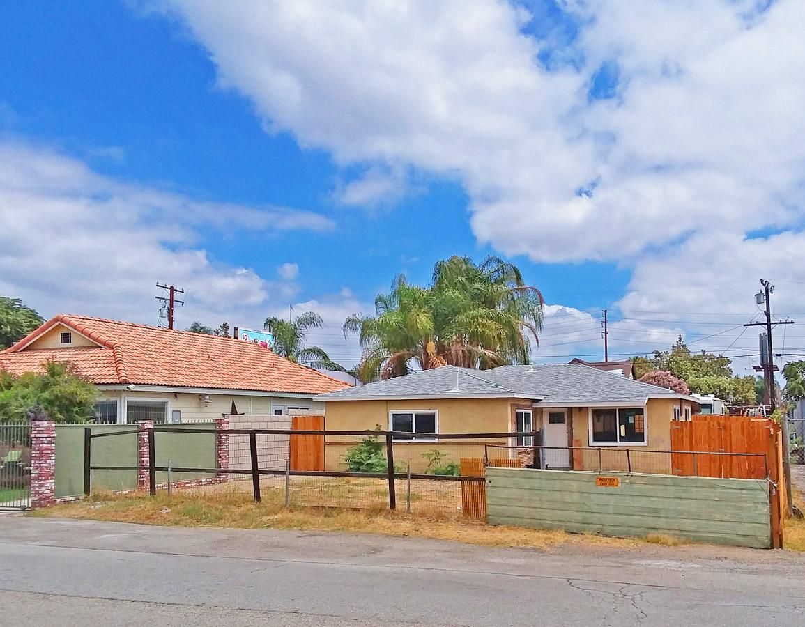 Commercial Property for Sale! photo 2