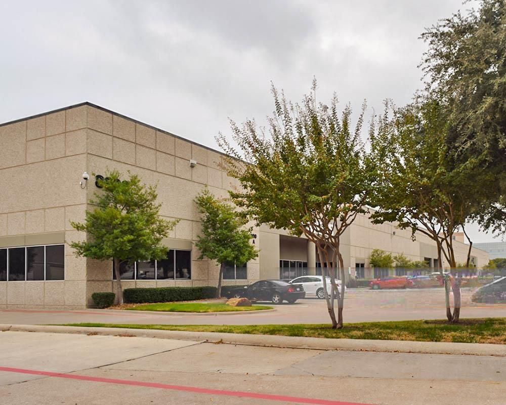 Siemens Building - 8600 North Royal Lane photo 4