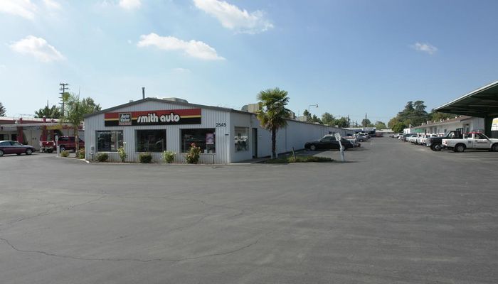 Warehouse Space for Sale at 2501-2597 N Blackstone Ave Fresno, CA 93703 - #1