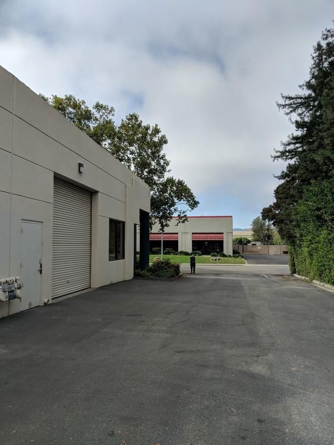Industrial Warehouse / R&D Space photo 3