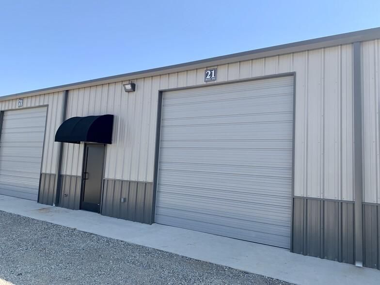 Town & Country Business Park 1011 Upper Denton Rd photo 3