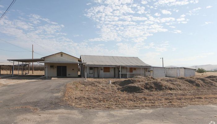 Warehouse Space for Sale at 497 E Nebraska Ave Dinuba, CA 93618 - #9