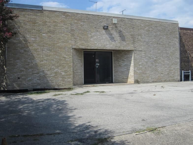 4747 Whirlwind St photo 4