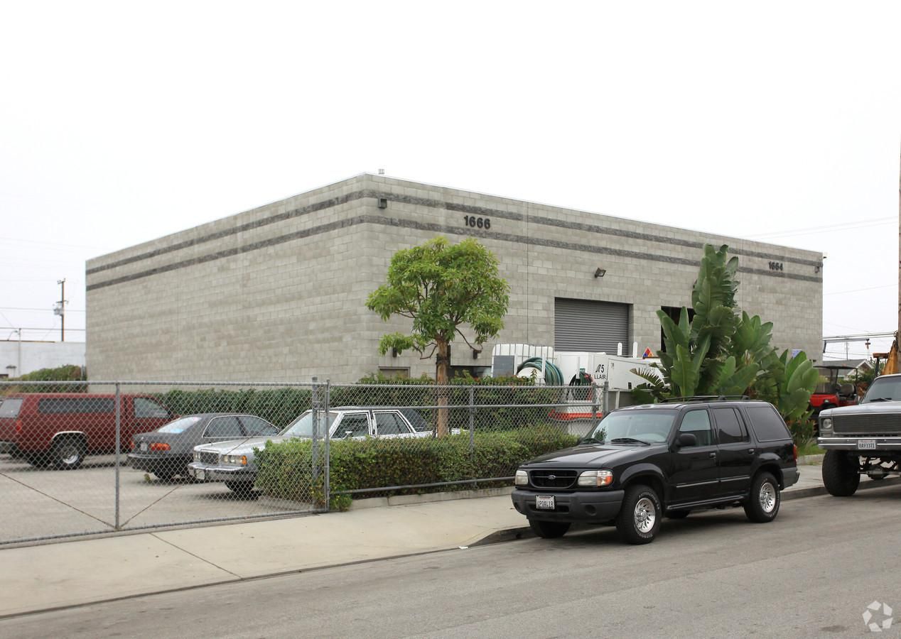 Industrial Property For Lease photo 1