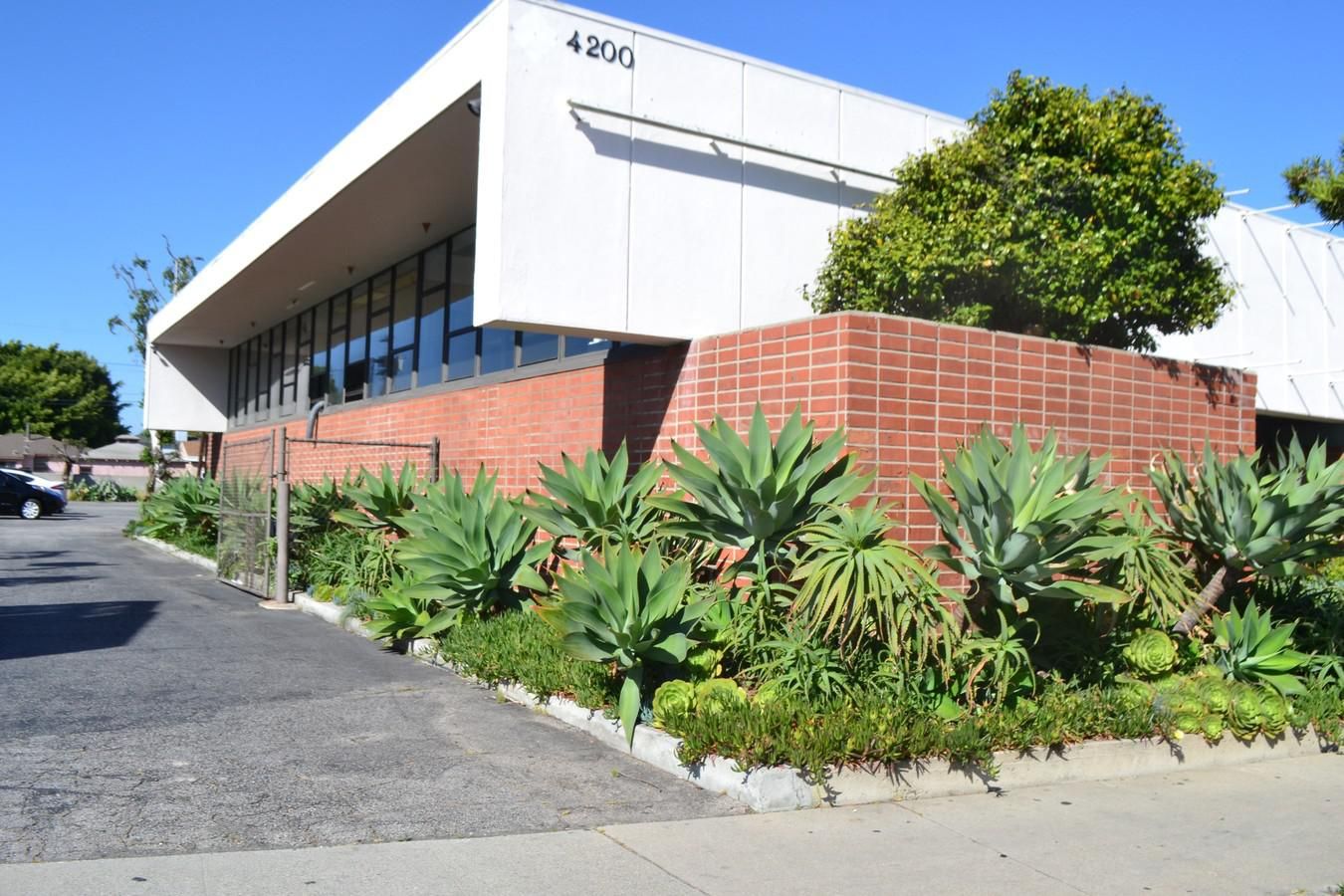 Multiple Spaces Property For Lease photo 4