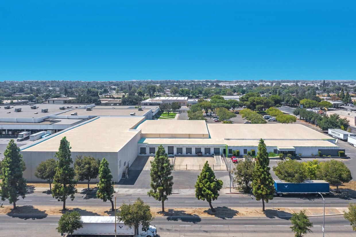 Cubework Fresno photo 1