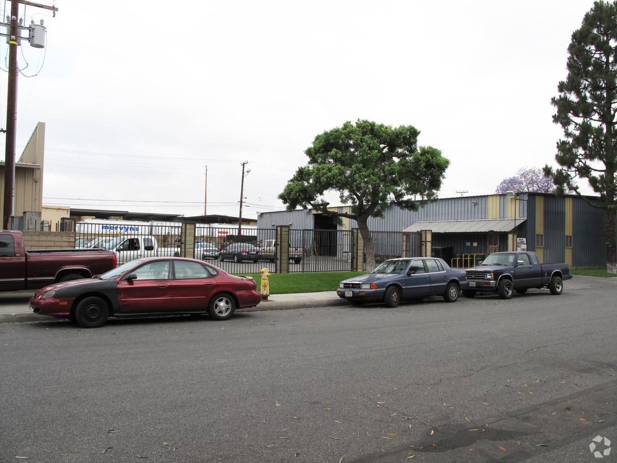 Industrial Property For Lease photo 2