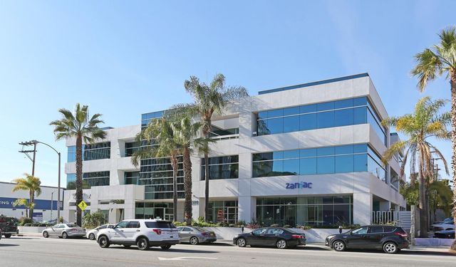 3201 Wilshire Blvd