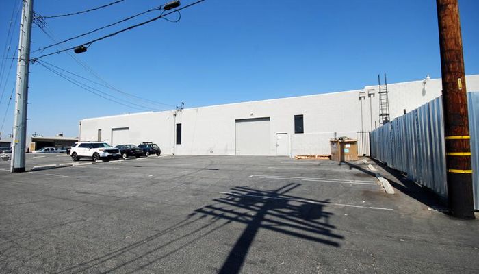 Warehouse Space for Rent at 6908-6922 Tujunga Ave North Hollywood, CA 91605 - #3