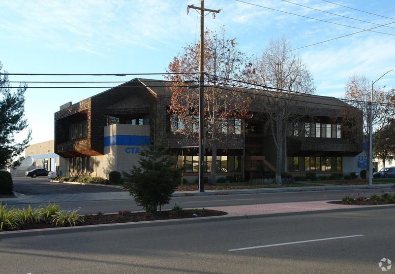 Multiple Spaces Property For Lease