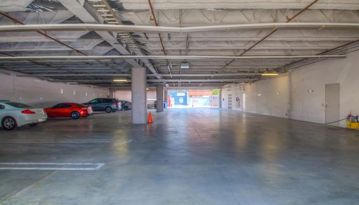 Warehouse Space for Rent at 2444 Porter St Los Angeles, CA 90021 - #92