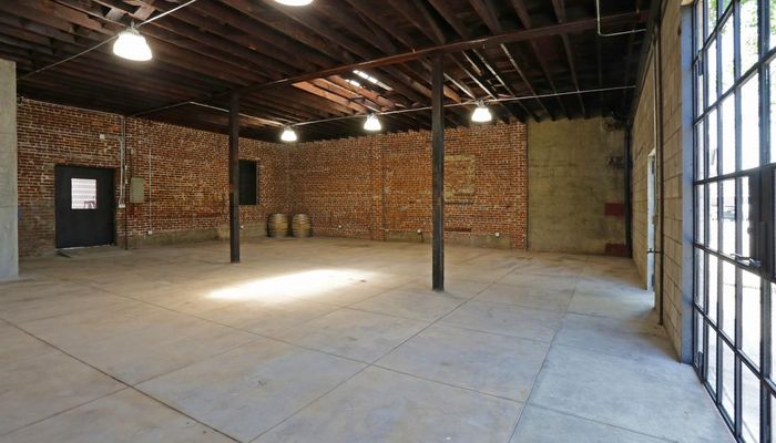 Warehouse Space for Sale at 418 W Chevy Chase Dr Glendale, CA 91204 - #6