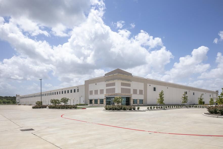 Bay Area Business Park 9311 Bay Area Blvd photo 2