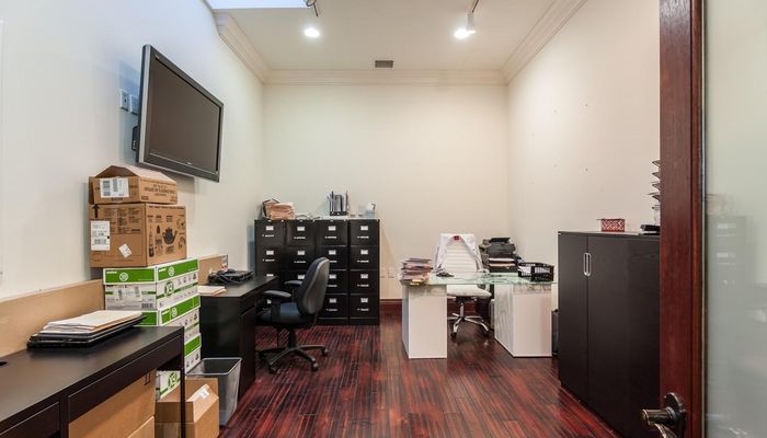 Warehouse Space for Rent at 1511 W Glenoaks Blvd Glendale, CA 91201 - #8