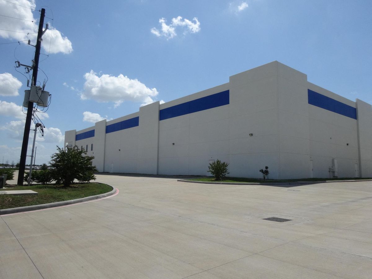 500 Commerce Parkway photo 1