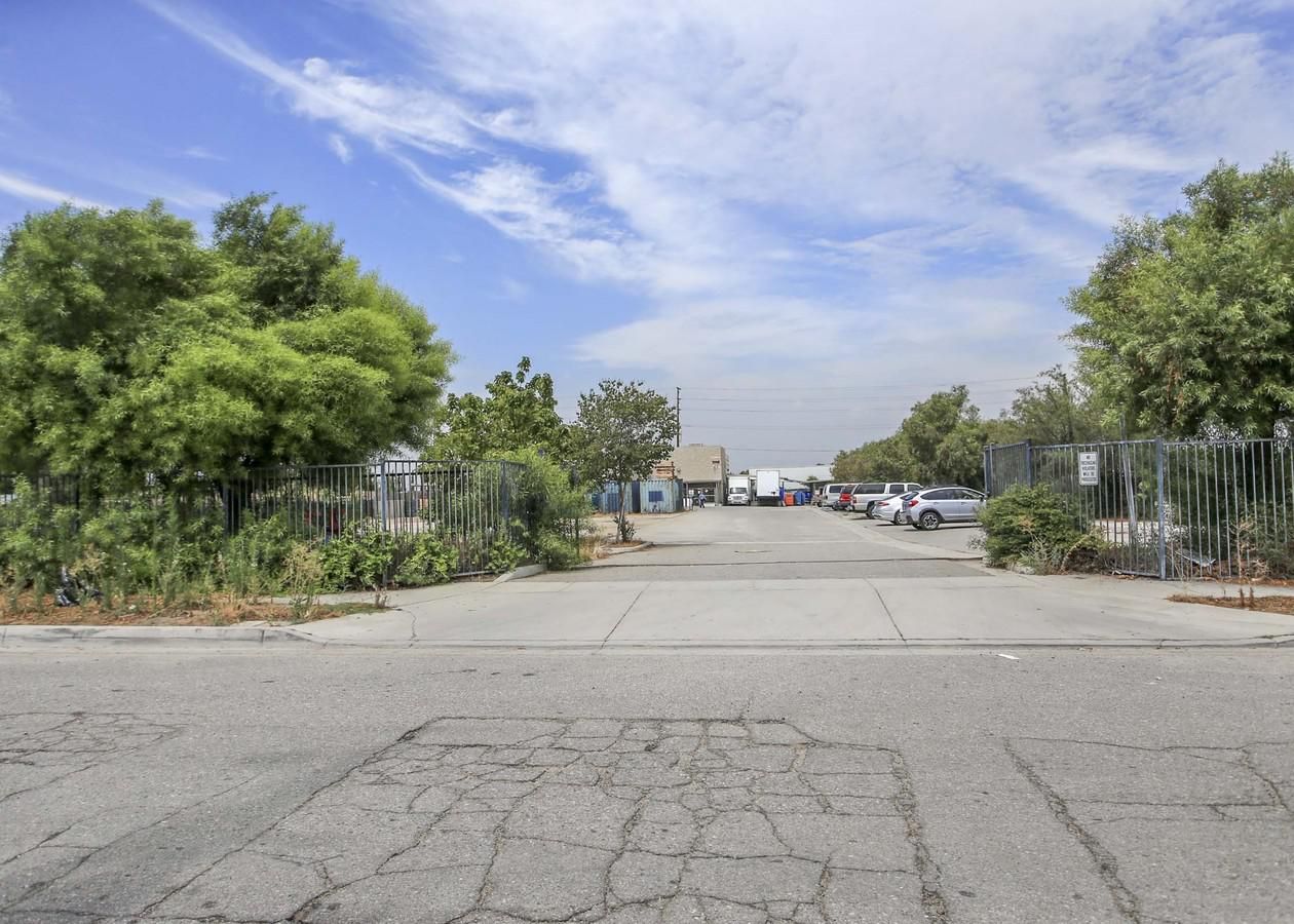 Industrial Property For Sale photo 1