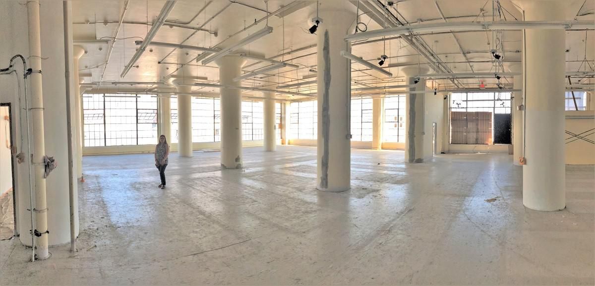 EPIC CORNER WAREHOUSE w/ SOARING CEILINGS photo 1
