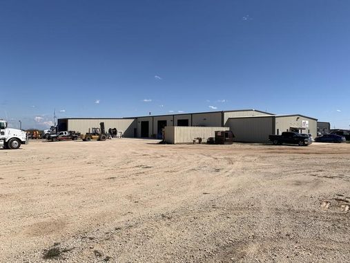 I-37 Office/Warehouse with Yard 102096 Ih 37