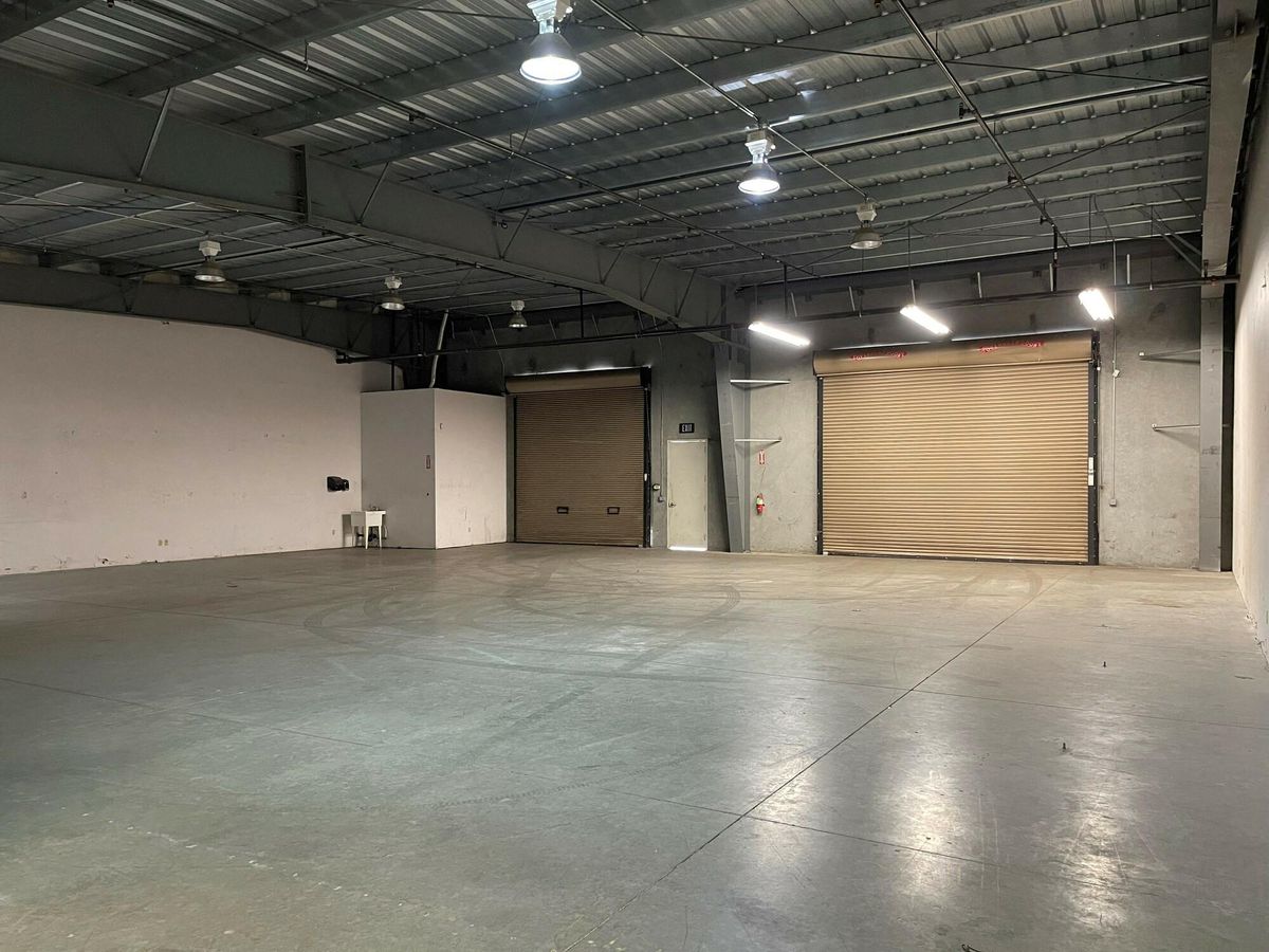High Quality Office/Warehouse Space in Northeast Fresno, CA photo 4