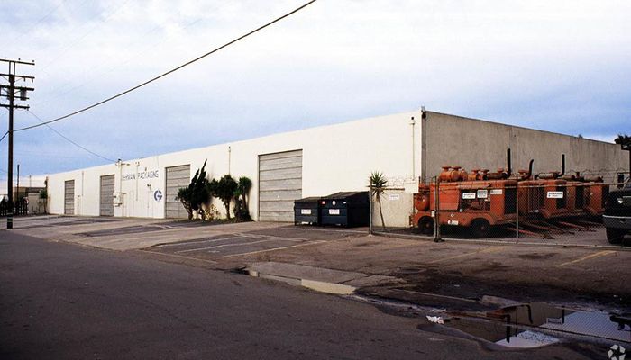 Warehouse Space for Rent at 3320-3342 Kurtz St San Diego, CA 92110 - #2