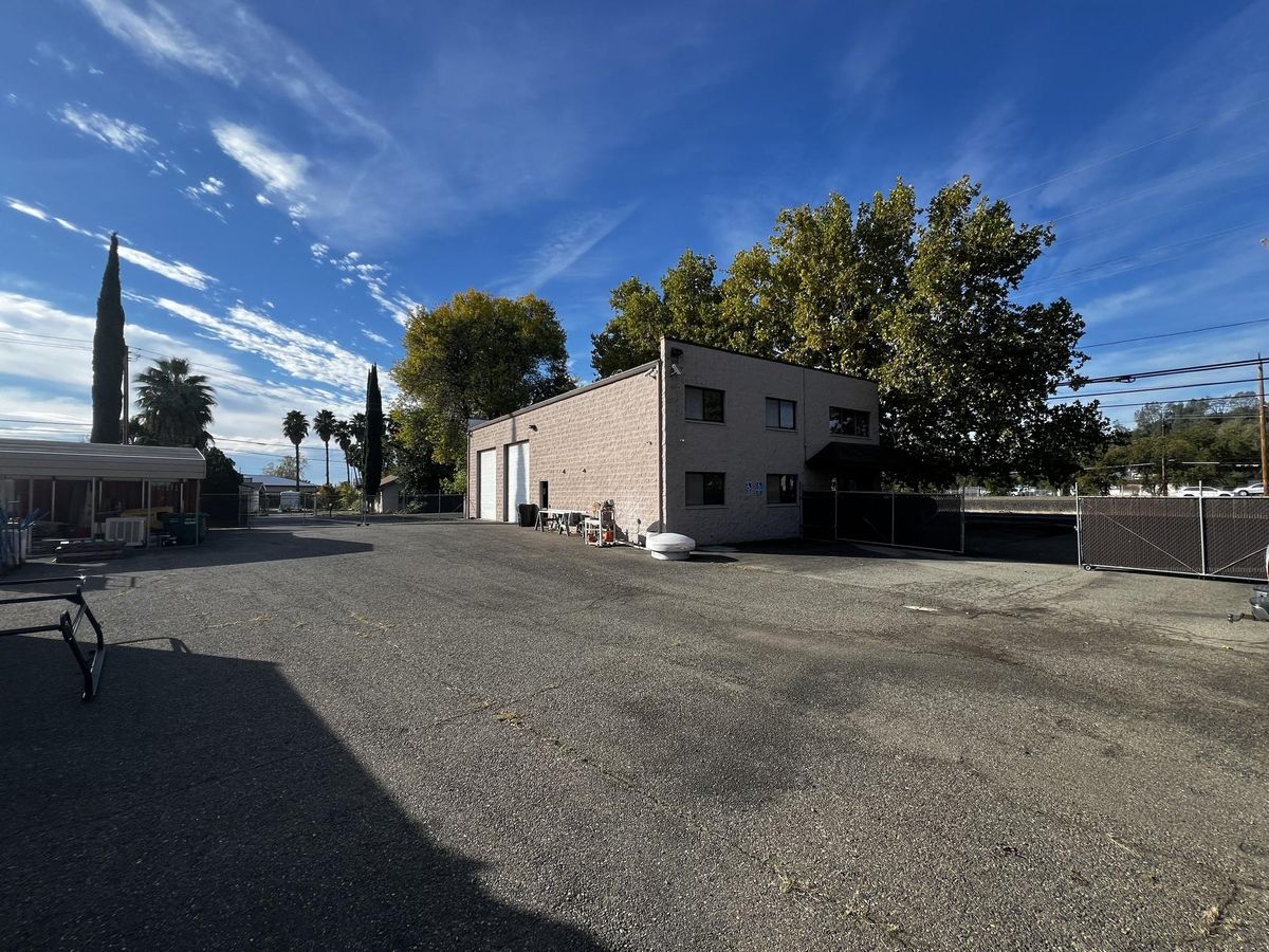5163 Eastside Road photo 4