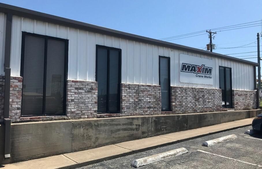 5701 Denton Hwy photo 4