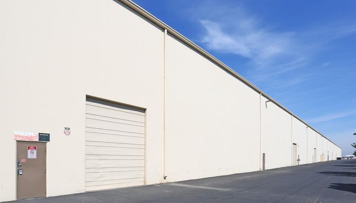 Warehouse Space for Rent at 7940 W Doe Ave Visalia, CA 93291 - #3